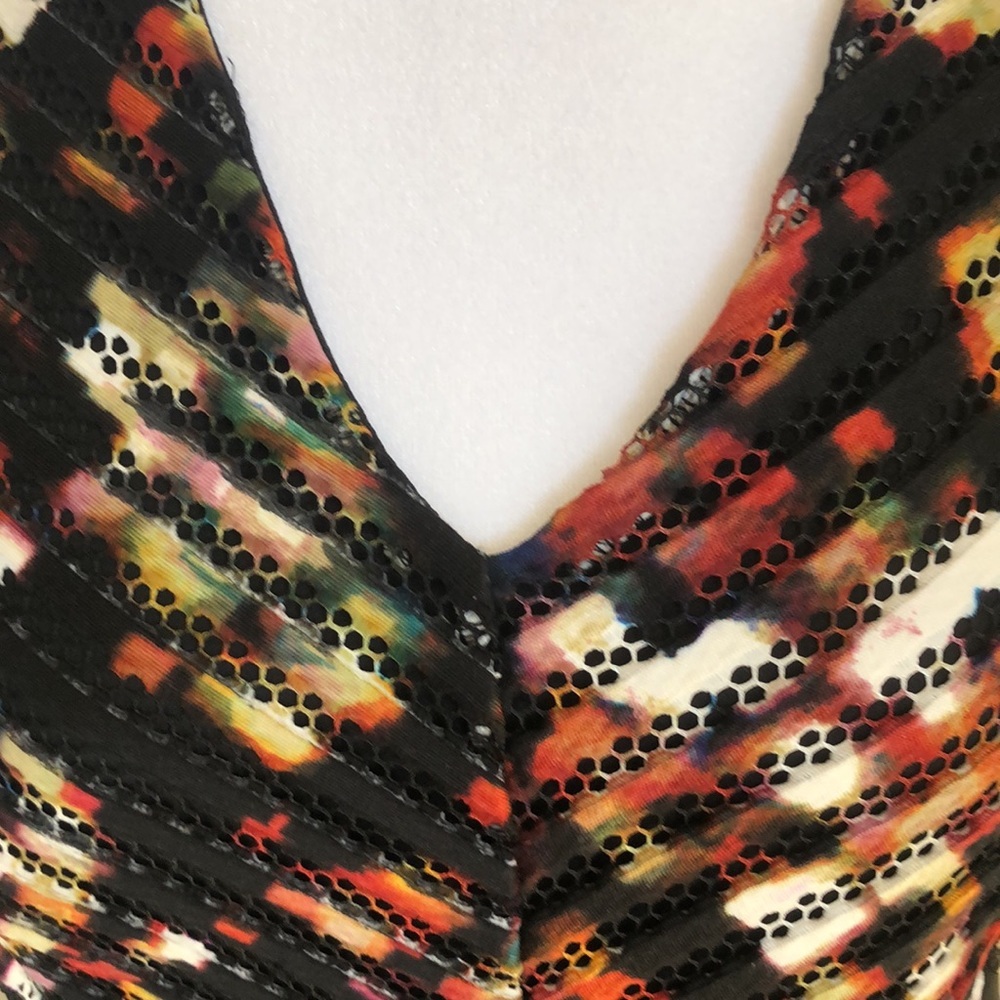 MOSSIMO Multi colored V neck sleeveless dress, gorgeous texture, US Size M - Picture 6 of 10